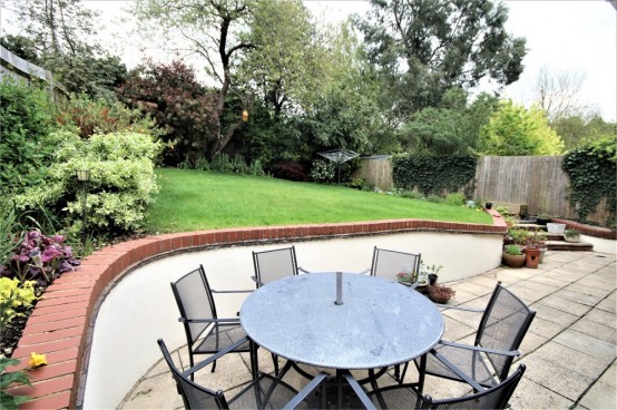 Images for Deanacre Close, Chalfont St Peter, Buckinghamshire EAID:627586940 BID:13319603