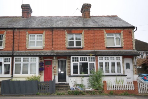 Park Lane, Harefield, Middlesex - EAID:627586940, BID:13319603