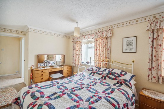 Images for Ash Close, Harefield, Middlesex EAID:627586940 BID:13319603