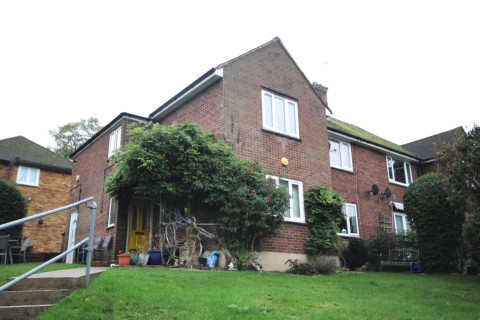 Merle Avenue, Harefield, Middlesex - EAID:627586940, BID:13319603